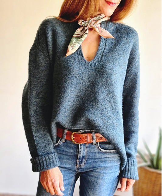 Sweater Manuela Petroleo