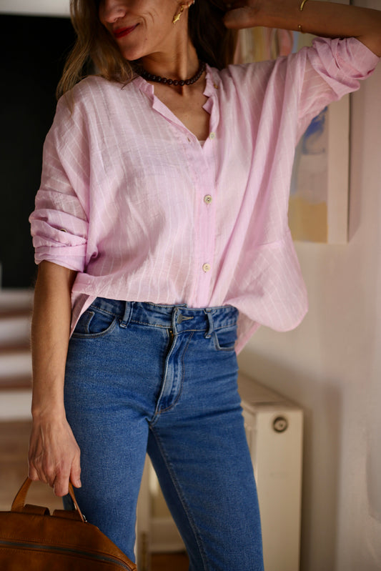 BLUSA SARITA RAYAS ROSADA.