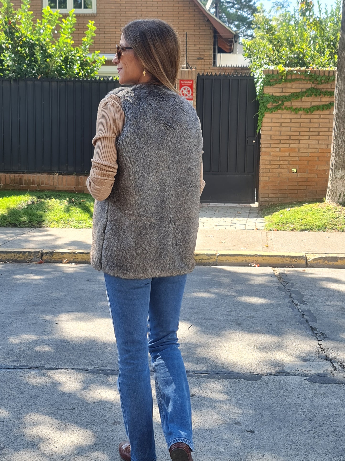 CHAQUETA PIEL GRIS -50% DCTO.