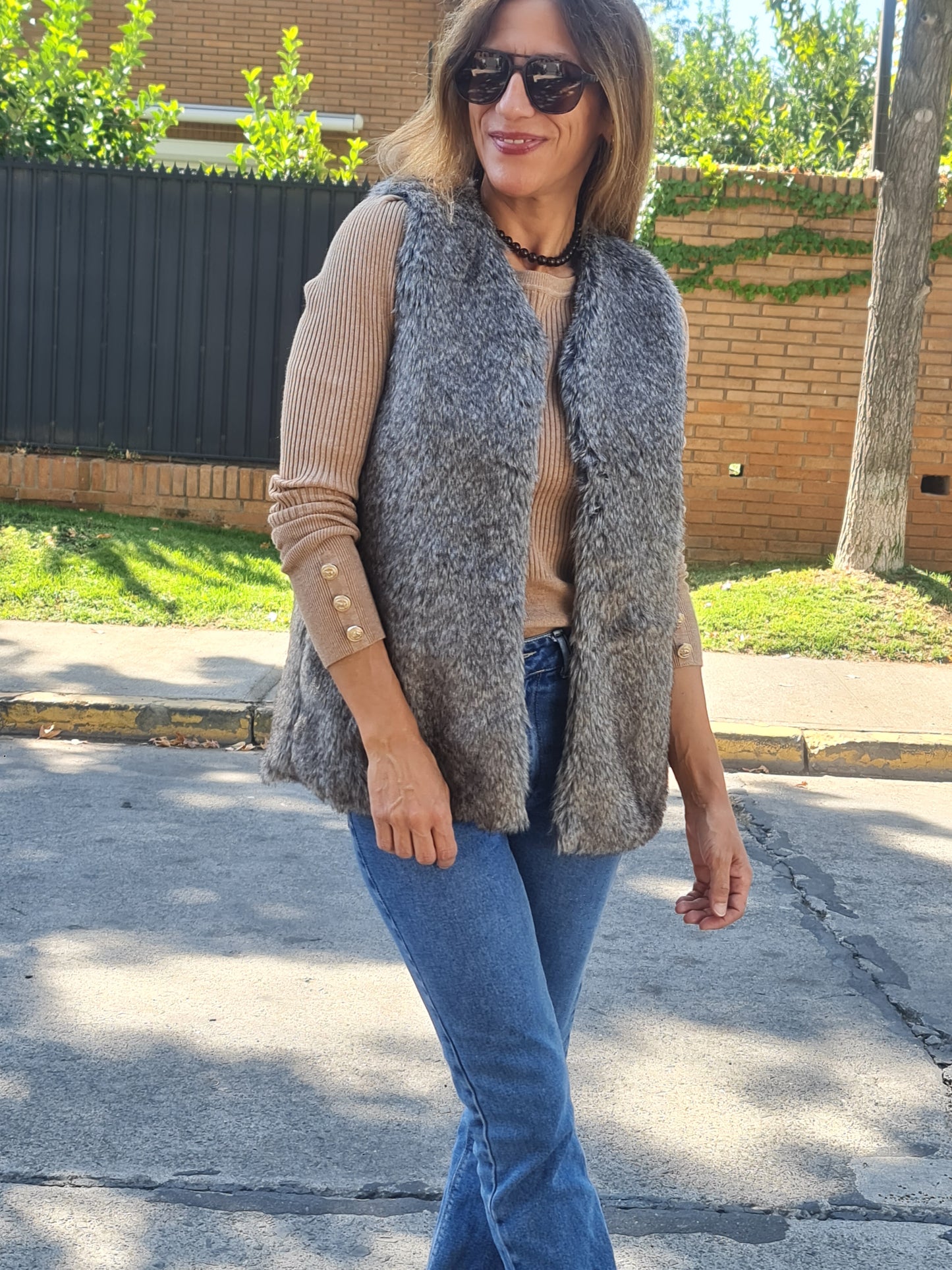 CHAQUETA PIEL GRIS -50% DCTO.