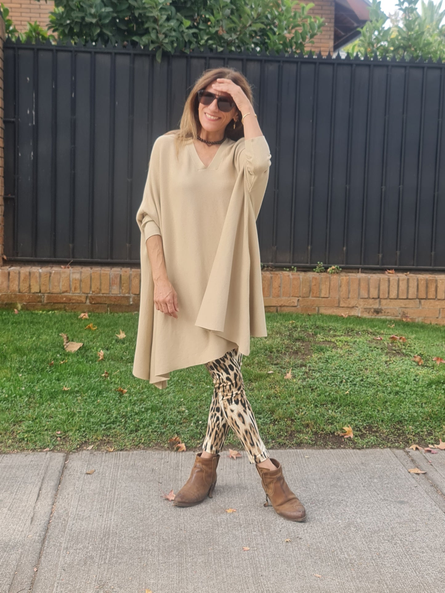 SWEATER TOPACIA CAMEL - 60% DCTO