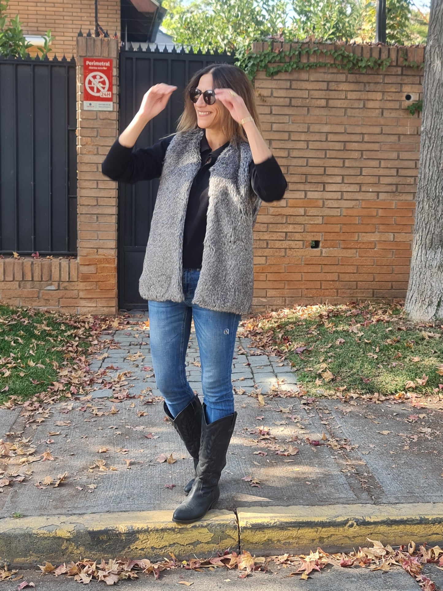 CHAQUETA PIEL GRIS -50% DCTO.