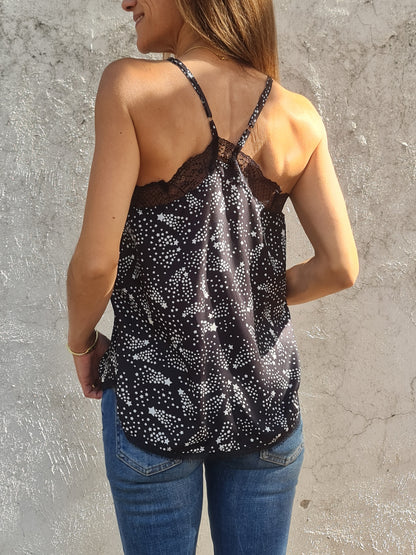 BLUSA ESTRELLAS NEGRA -50% DE DCTO.