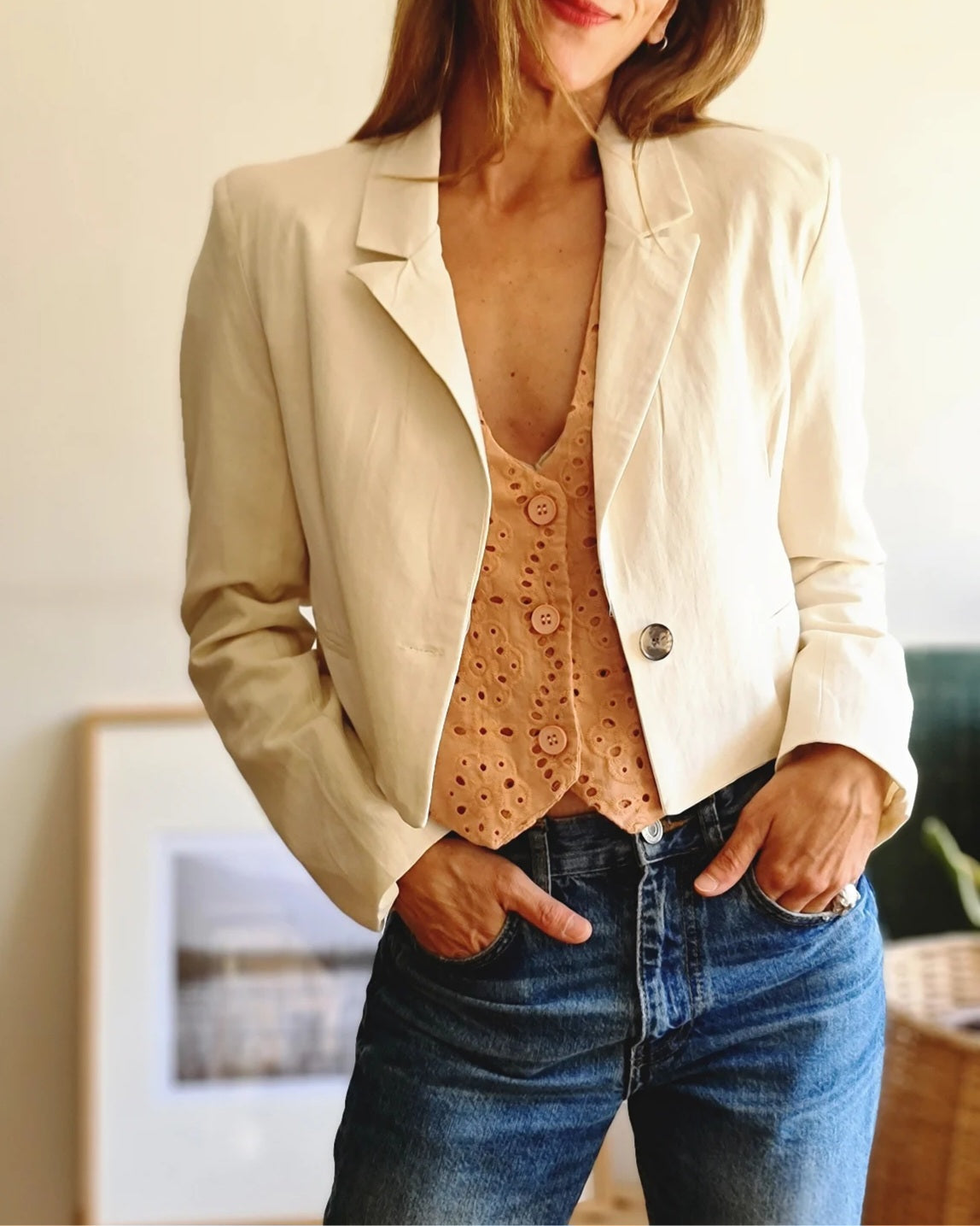 BLAZER CROP LINO BEIGE SUAVE.