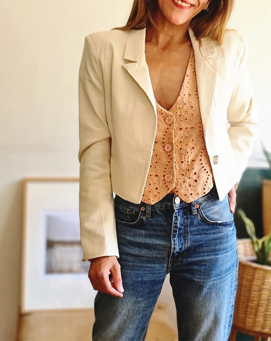 BLAZER CROP LINO BEIGE SUAVE.