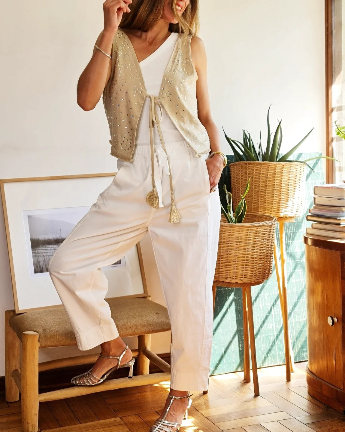 PANTALON PASTORA BLANCO.