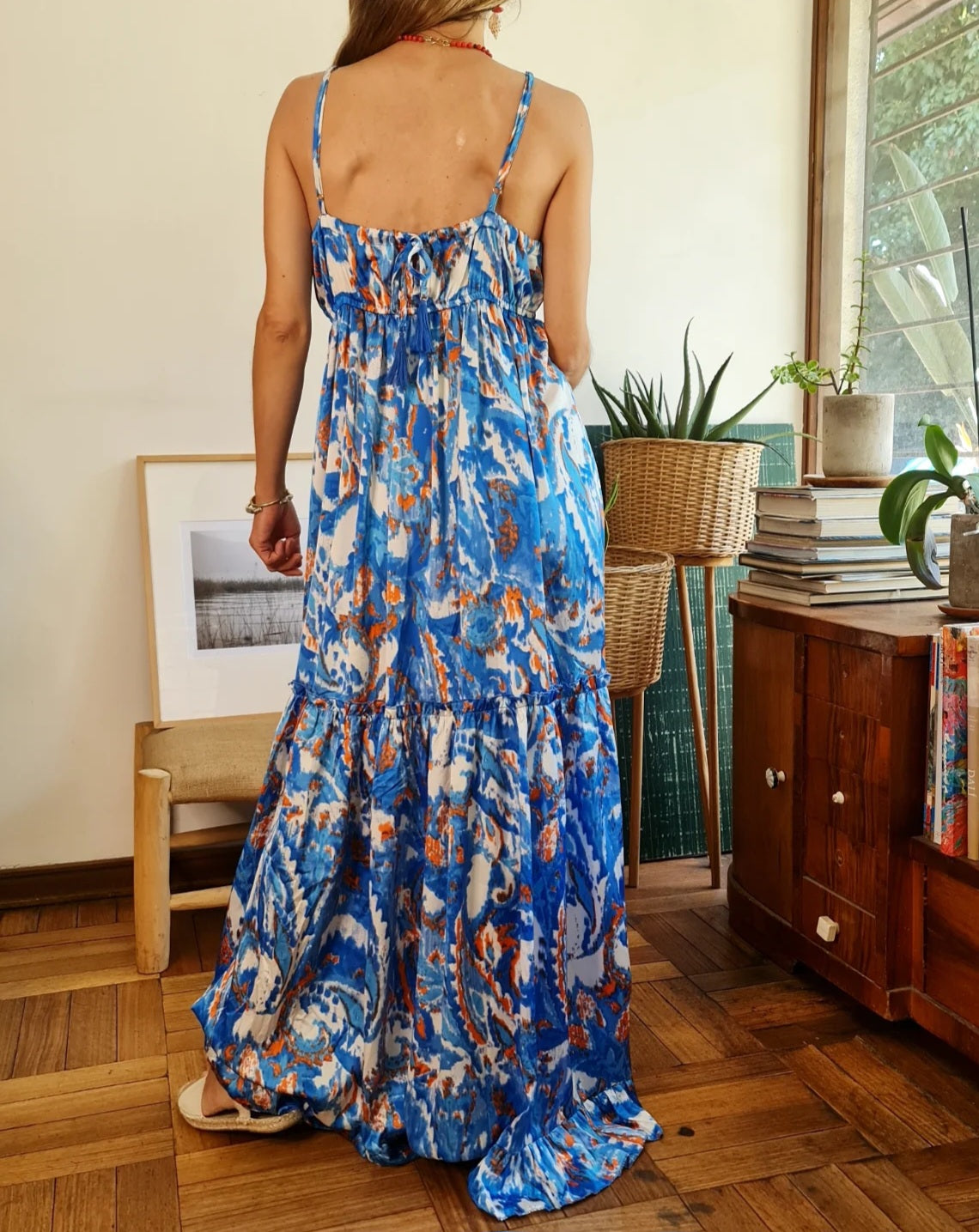 VESTIDO SATIN JULIETA AZUL 30% DE DCTO.